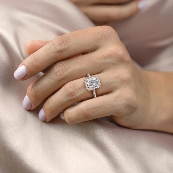 The Kylie Set With A 3.5 Carat Radiant Moissanite For Sale